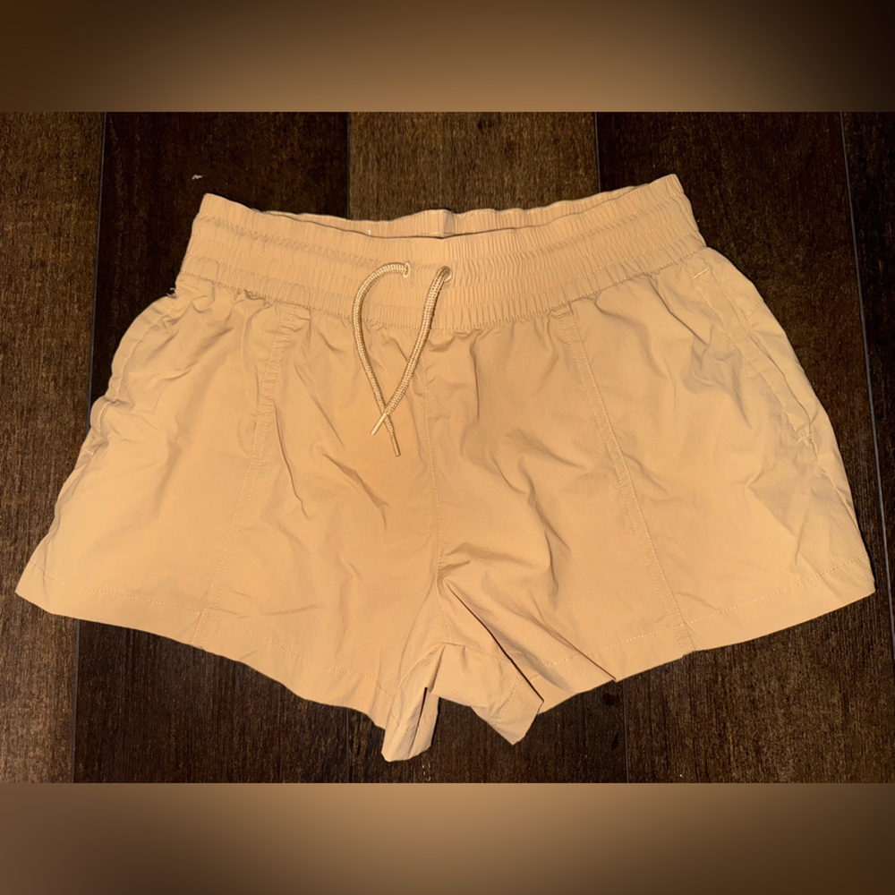 Women's Khaki Columbia Shorts